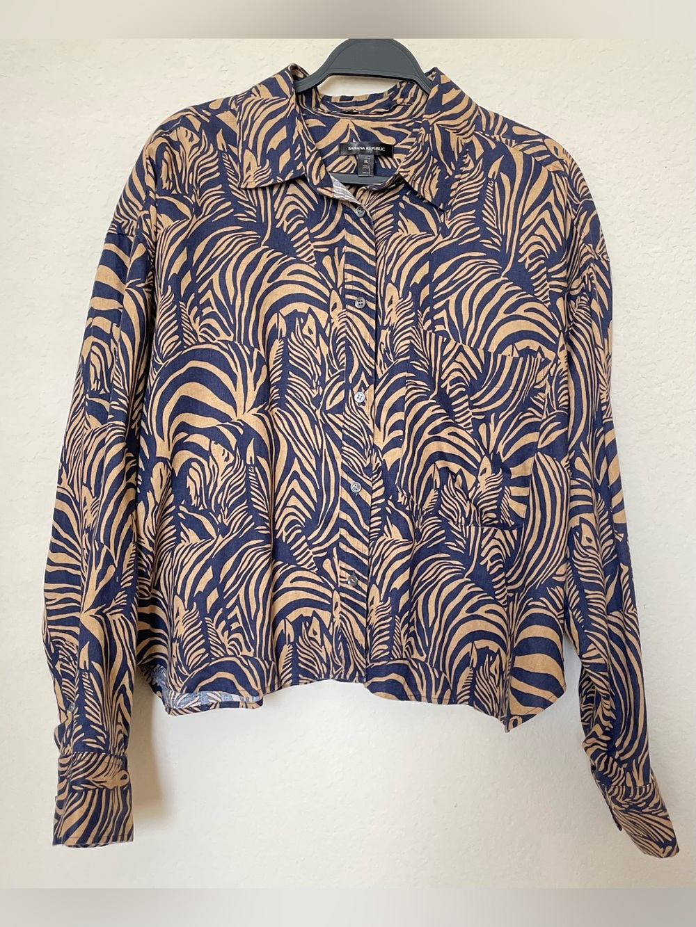 Banana Republic 100% Linen Navy and Tan Animal Print Top